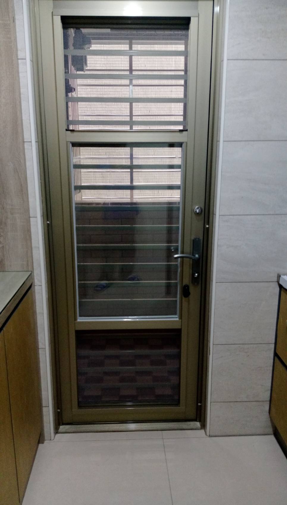 新北陽台隔音門